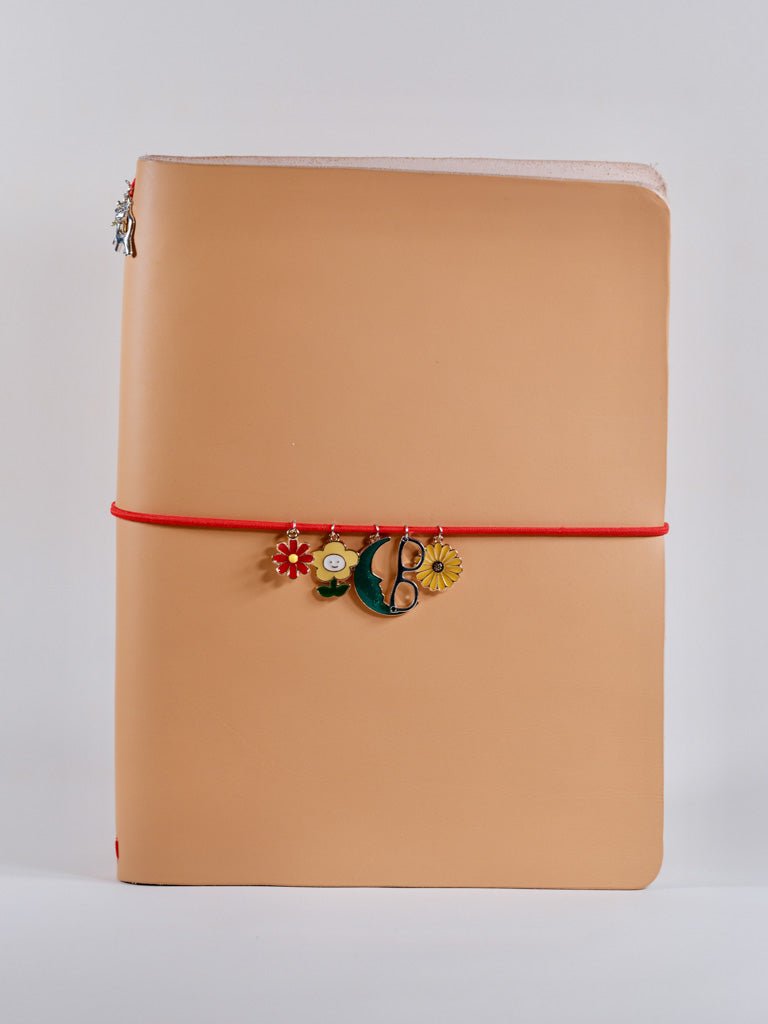 A4 handmade leather traveler notebook cover - ArtnBooks Shop
